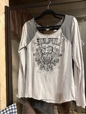 Sinful Light Gray Long Sleeve Graphic Tee with Black Detail